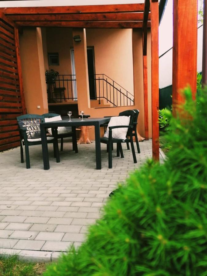 Apartmany Pri Auparku Пьештяни Экстерьер фото