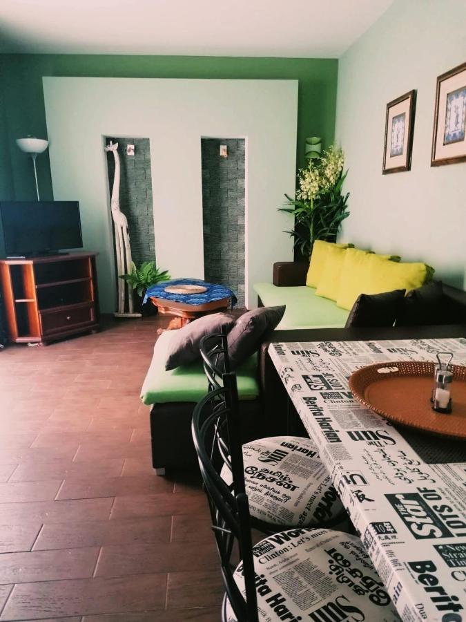 Apartmany Pri Auparku Пьештяни Экстерьер фото