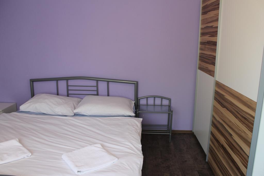 Apartmany Pri Auparku Пьештяни Экстерьер фото